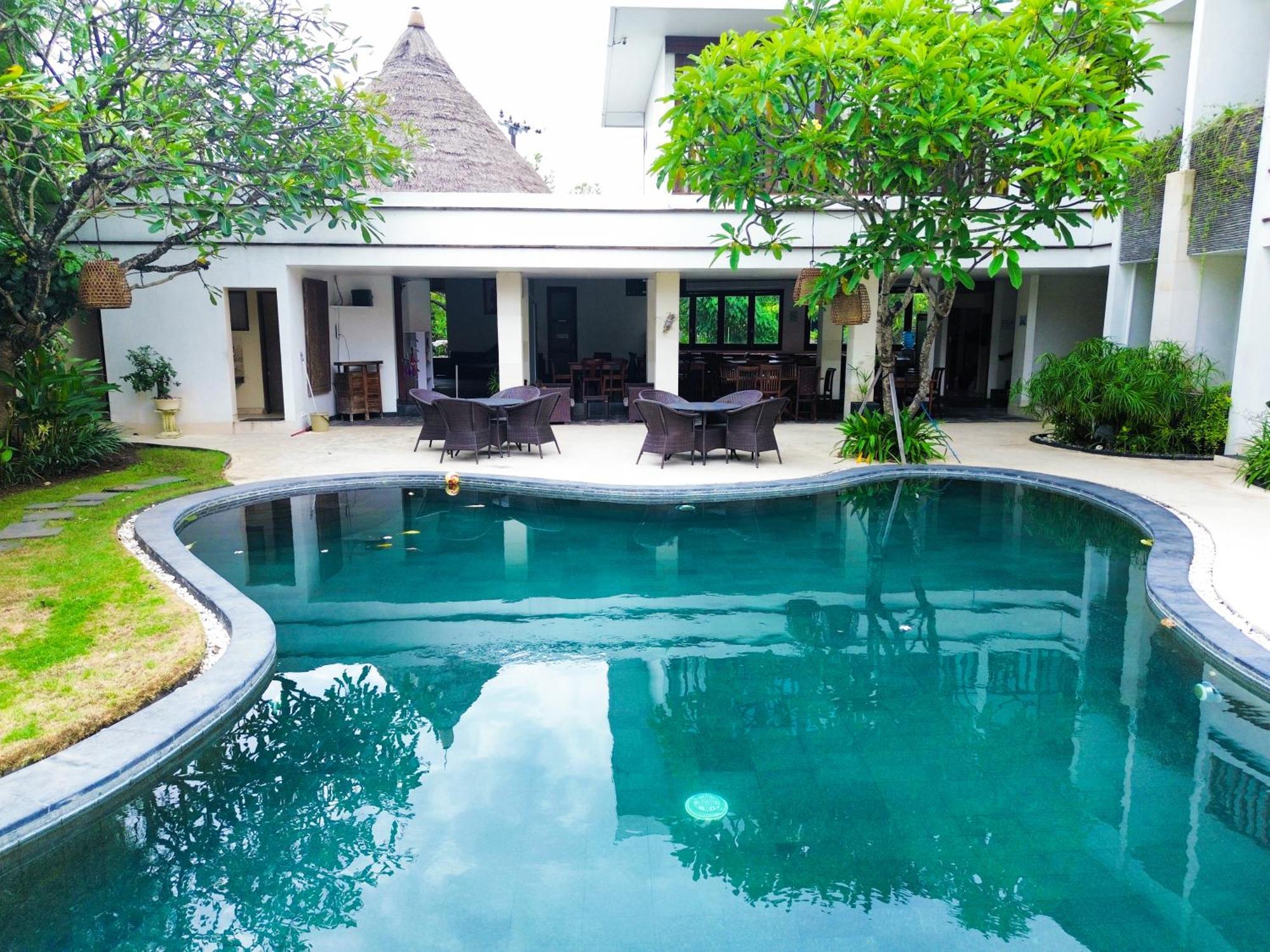 Villa Diana Bali 16 Bedrooms Seminyak Esterno foto