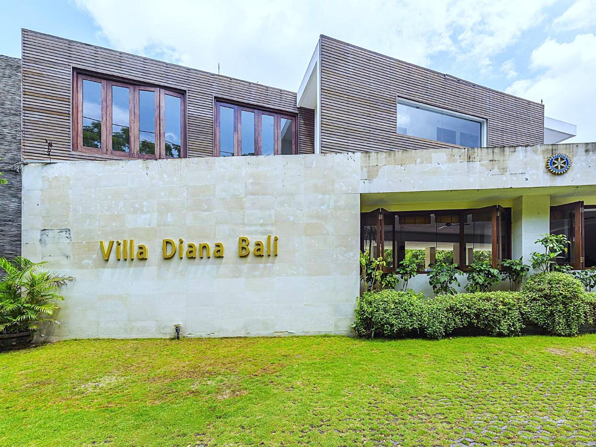 Villa Diana Bali 16 Bedrooms Seminyak Esterno foto