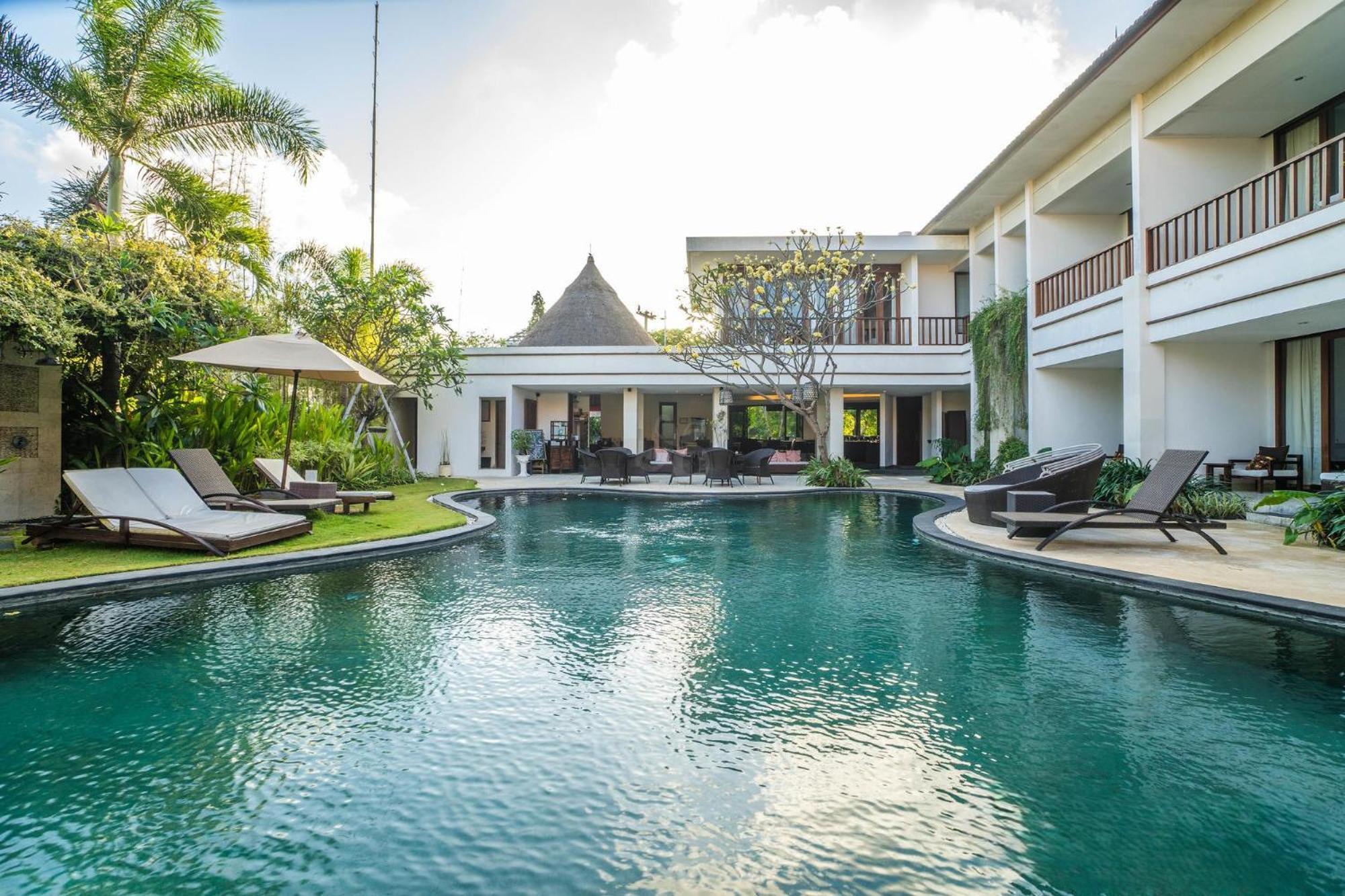 Villa Diana Bali 16 Bedrooms Seminyak Esterno foto